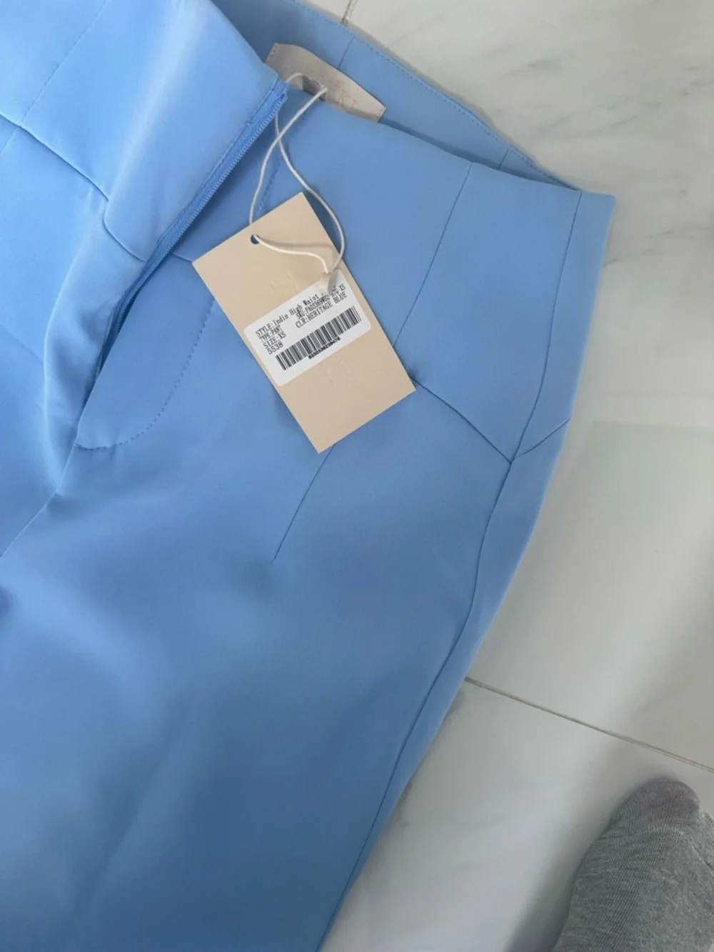 NWT baby blue tailored dress pants ✨
Size XS - Picture 3 of 9